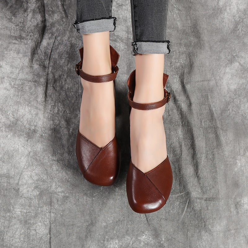 Simpele Leren Pumps Met Middelhoge Hak Chunky Pumps