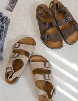 Zomerzachte Leren Sandalen Met Verstelbare Gesp