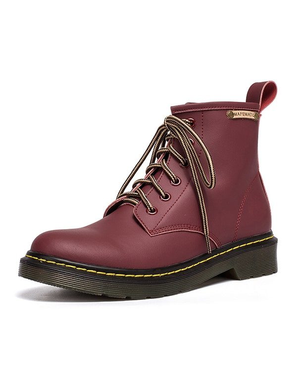 Doc Marten-laarzen Van Glad Leer Voor Dames In De Herfst