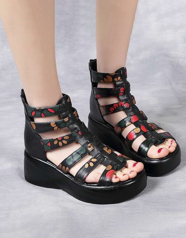 Leren Zomersandalen Met Sleehak En Print